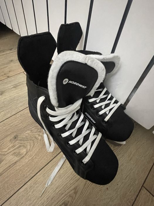 Продам коньки детские