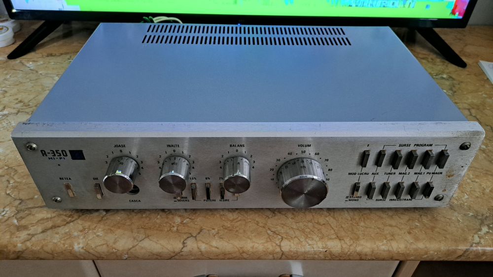 Amplificator  Vintage anii" 80