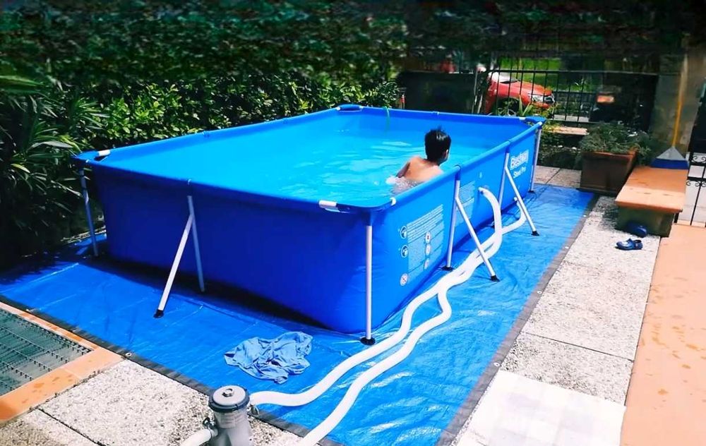 Продам бассейн "Intex"