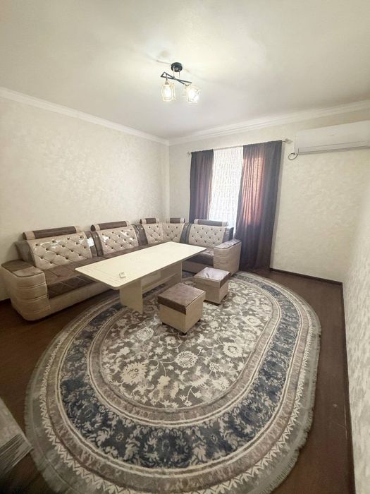 Шота Руставели кўчасида 2 хонали квартира ижарага берилади