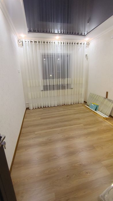 Шахар марказида 3 хоналик евроремонт квартира сотилади узимизни уй