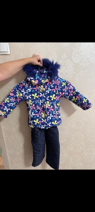Продам детский зимний комбинезон