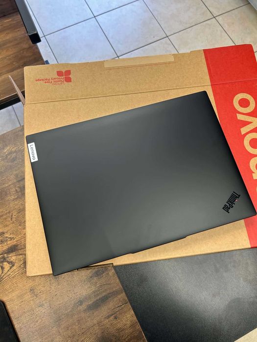Лаптоп Lenovo ThinkPad L16 Gen2 - нов с гаранция
