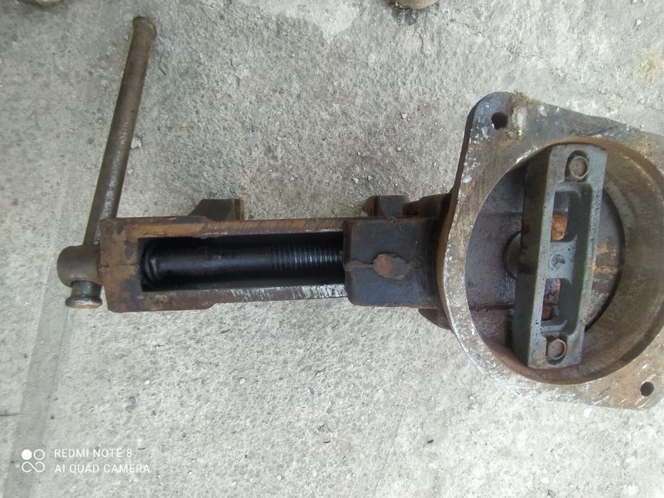 Тиски советские