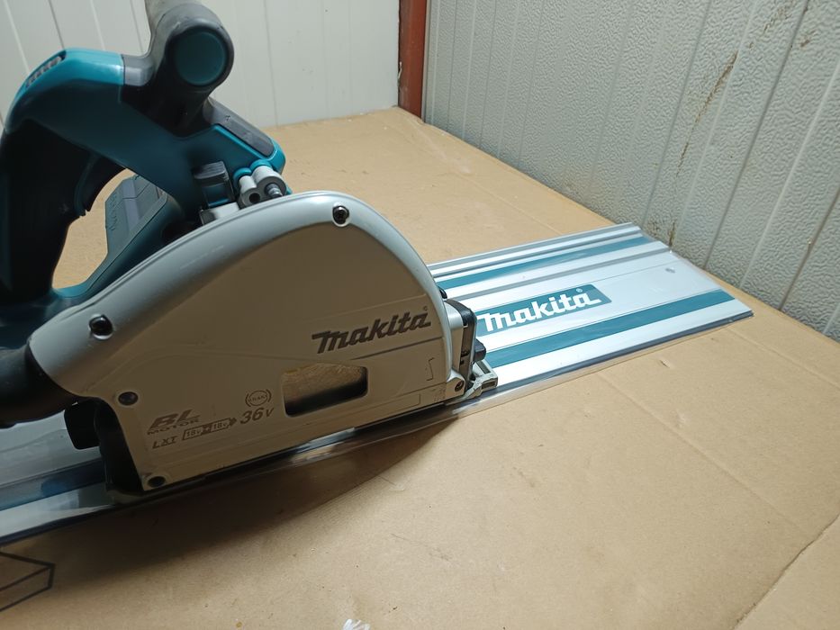 Fierăstrău circular Makita 18 V cu plonjare și motor brushless Sina