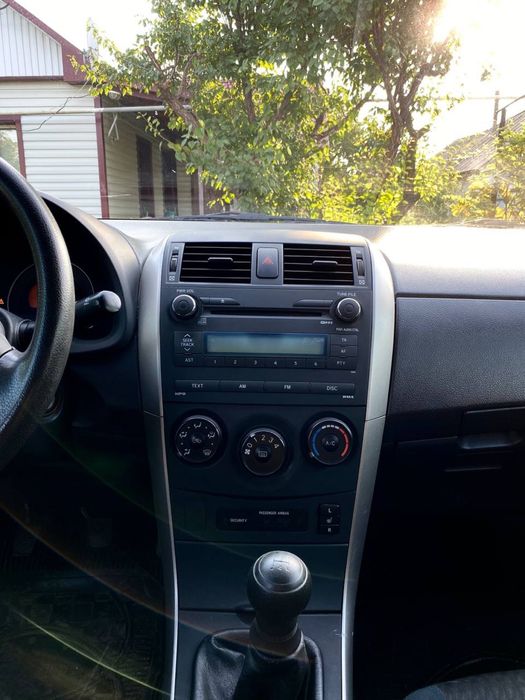 Продам машину Toyota Corolla