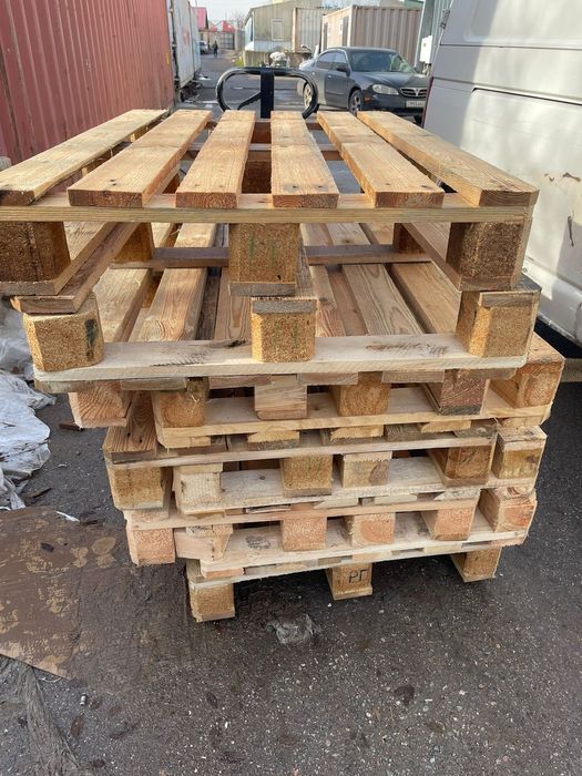 Принимаем палеты поддоны