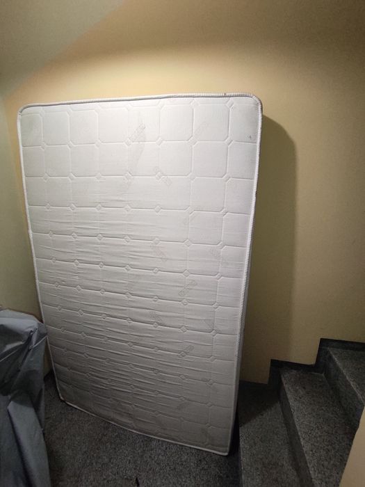 Матрак Dormeo 190x120cm Двулицев