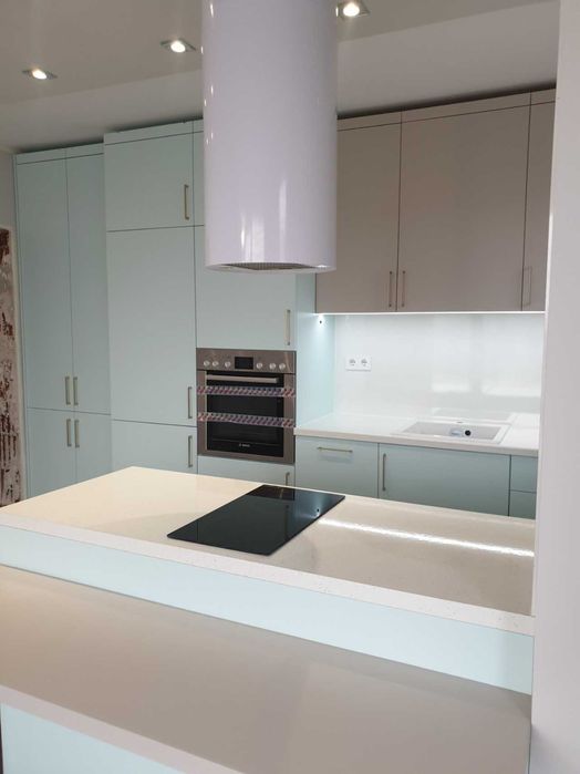 Продава се Тристаен апартамент в Пловдив, Южен - 112 кв.м за 1179 €/кв.м - Снимка #2