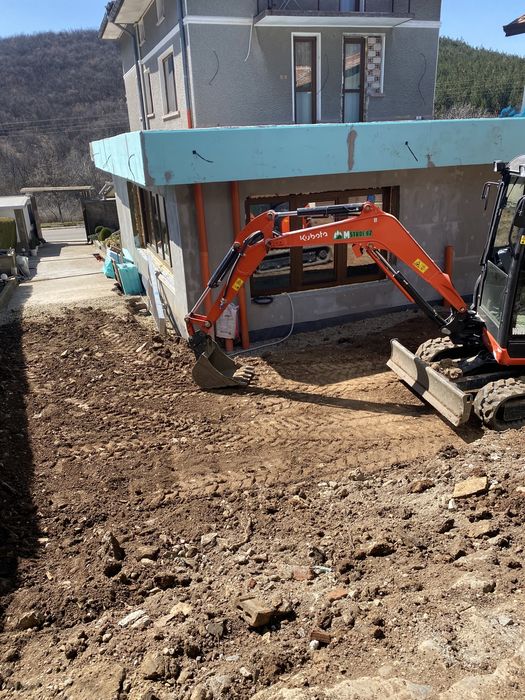 Услуги с Мини Багер Микро Багер Мини Челен Товарач Бобкат Стара Загора