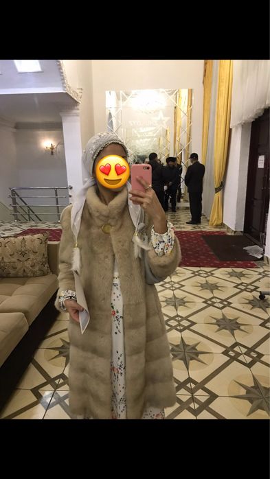 Продам женскую шубу