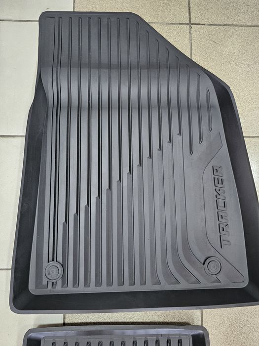 Автополики Tracker 2