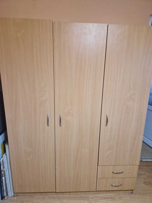 Vand dulap de camera