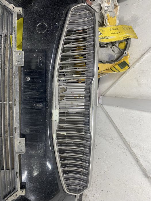 Продам Бампер передный KIA K7 Киа К7