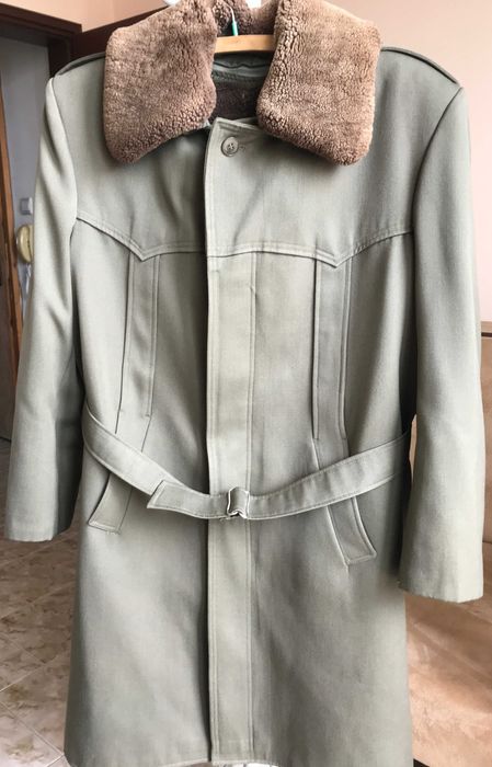 Колекция от военни униформи