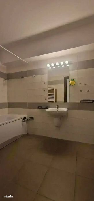Duplex de inchiriat zona Parcul Carol adiacent—etajele 5-6,