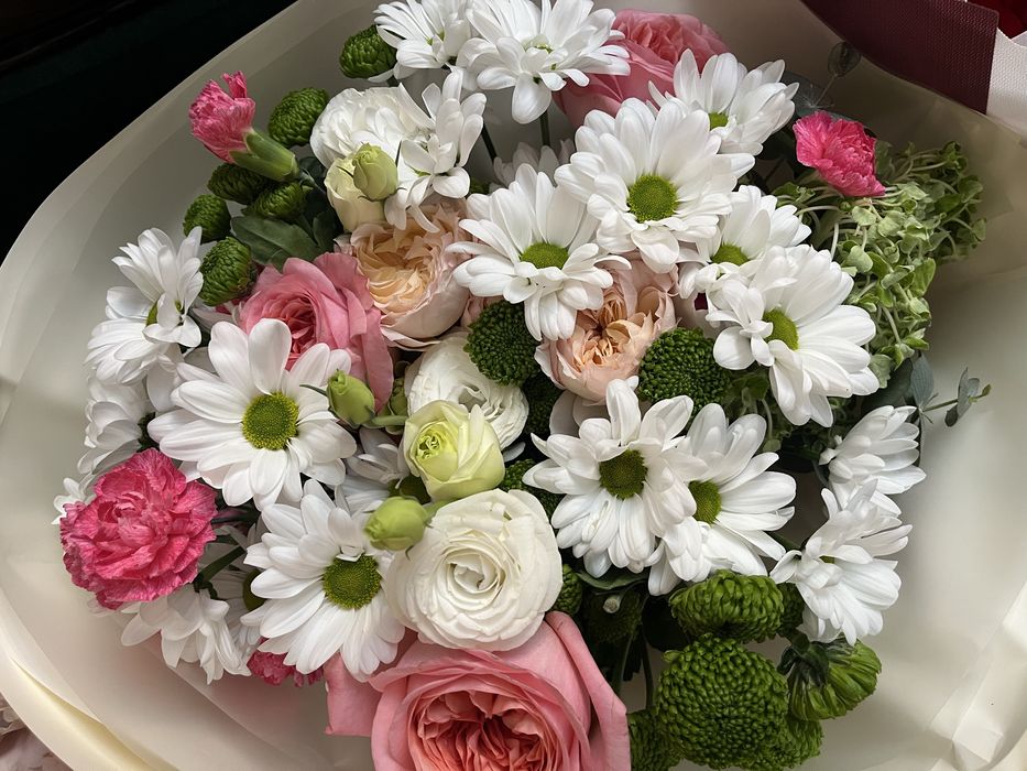 Цветы свежие сегодняшние