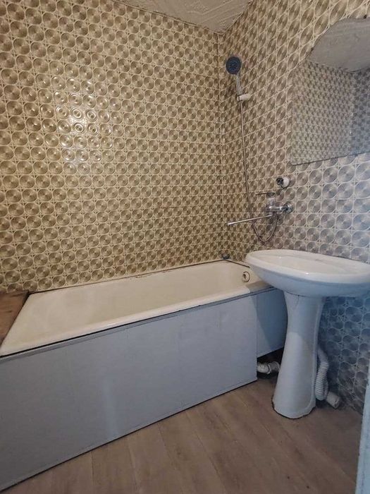 Продам 2 комнатную квартиру