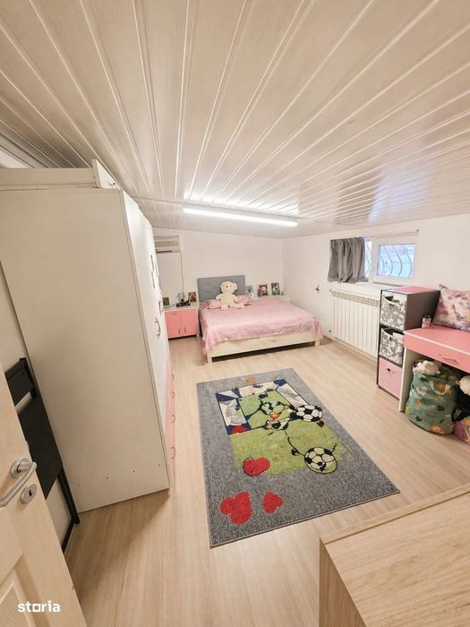 De vânzare apartament 4 camere + mansarda zona plantelor la cheie