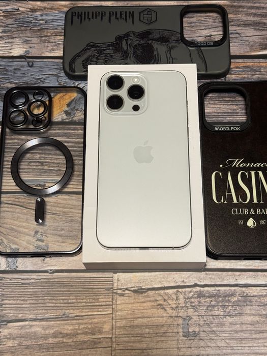 iPhone 15 Pro Max White Titanium - ca Nou, 100% Baterie