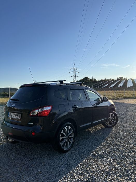 Vând Nissan Qashqai +2Tekna J11