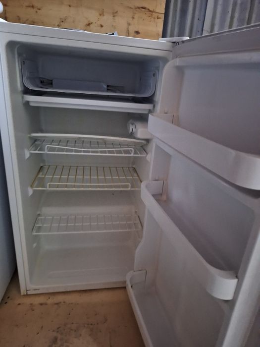 Продается мини холодильник