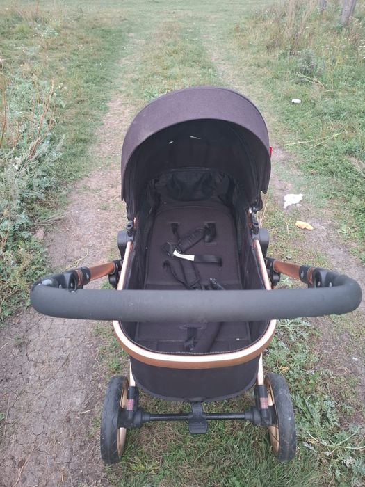 Продам детскую коляску
