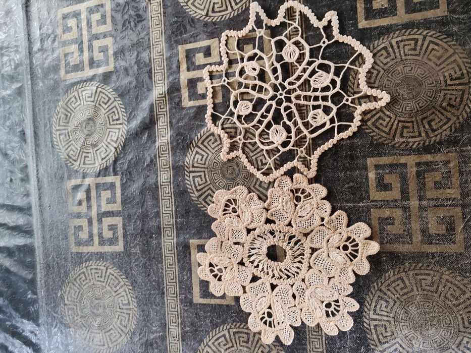 Seturi laseta de vanzare