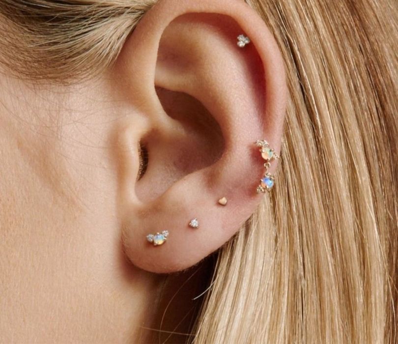 Продам аппарат прокалывание ушей