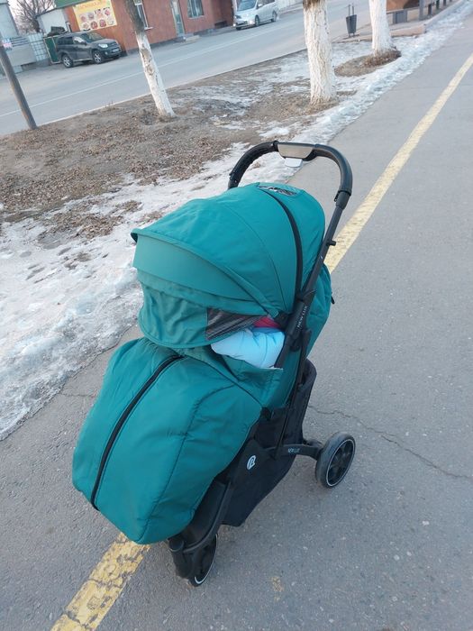 Детский коляска зима лето.