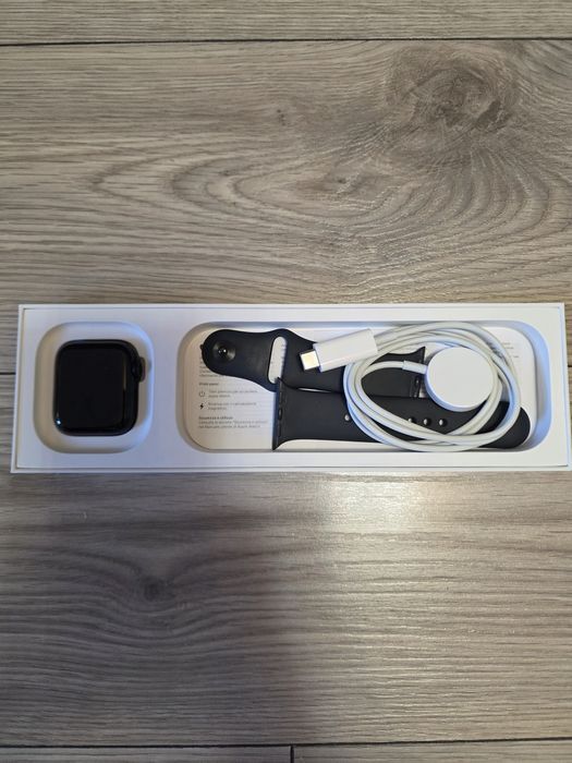 Apple Watch SE 40 mm GPS