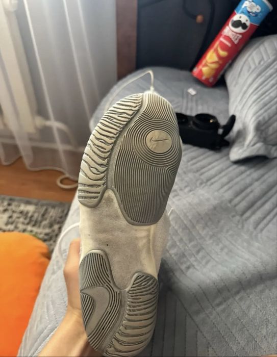 продам nike tawa