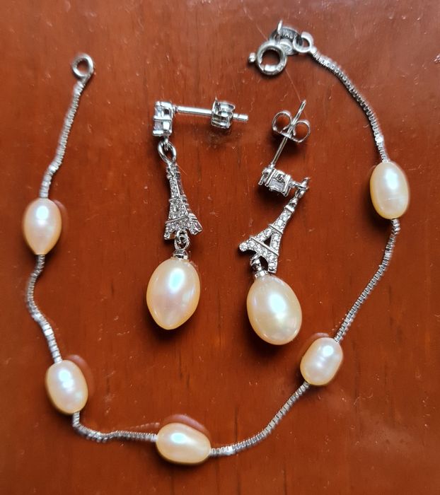 Сребърен комплект от естествени перли
