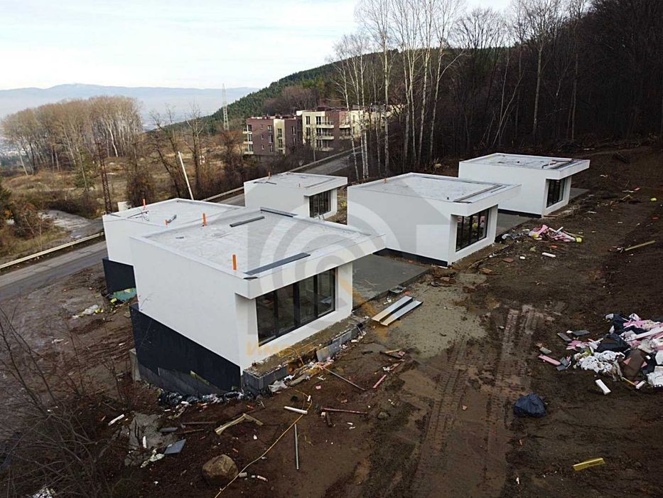 Продава се Къща в София, Симеоново - 190 кв.м за 1342 €/кв.м - Снимка #1