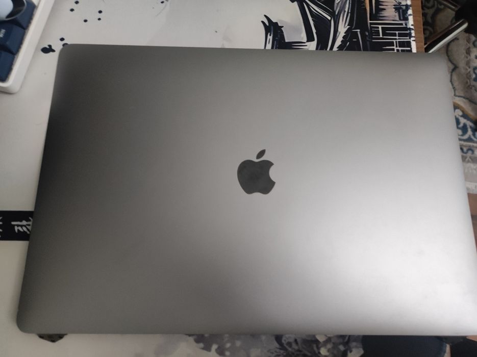 Дисплей на macbook pro a1709