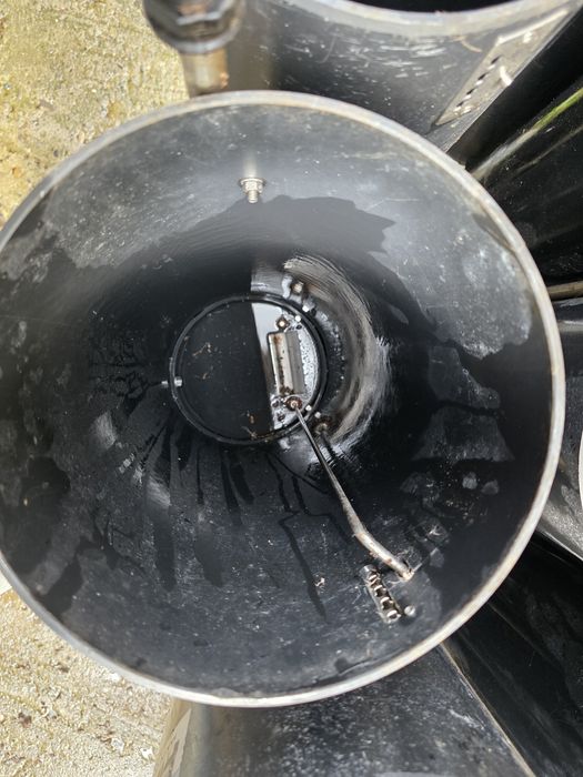 Vând hrănitoare pentru porci