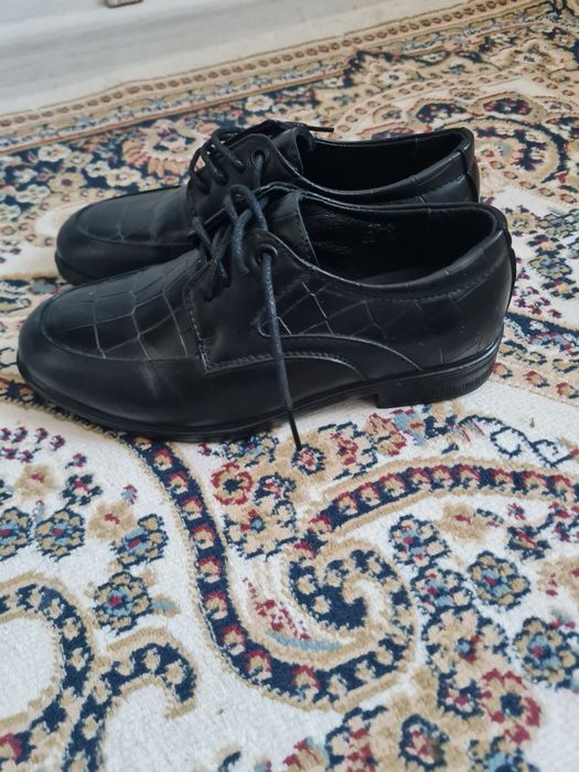 Продам детский туфли