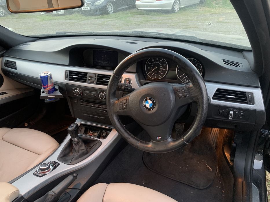 Продаваме на части бмв е90 320и 170кс bmw e90 320i 170hp