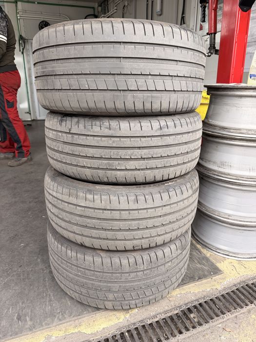 Set 4 Anvelope Vara Good Year Eagle F1 225/40/R19 si 255/35/R19