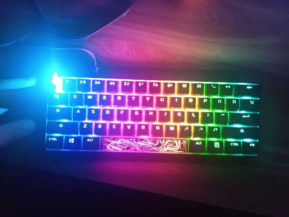 Продавам клавиатура Hyper H