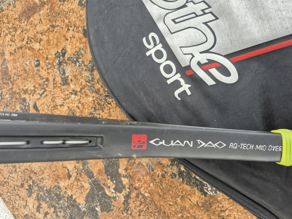 Vând paleta de tenis bothe cu husa protectie originala