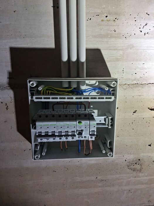 Вътрешни електро инсталации на нови и стари сгради