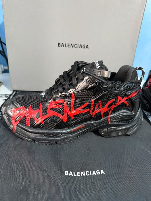 Balenciaga Runner Graffiti