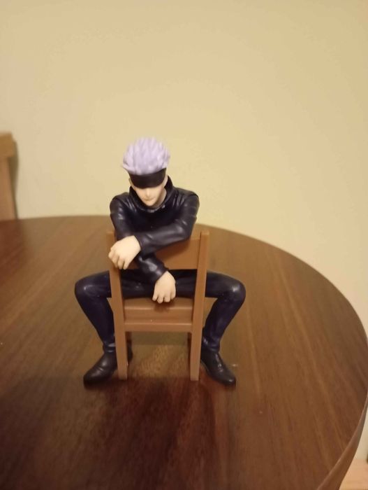 комплект фигурки(разгледайте снимките)