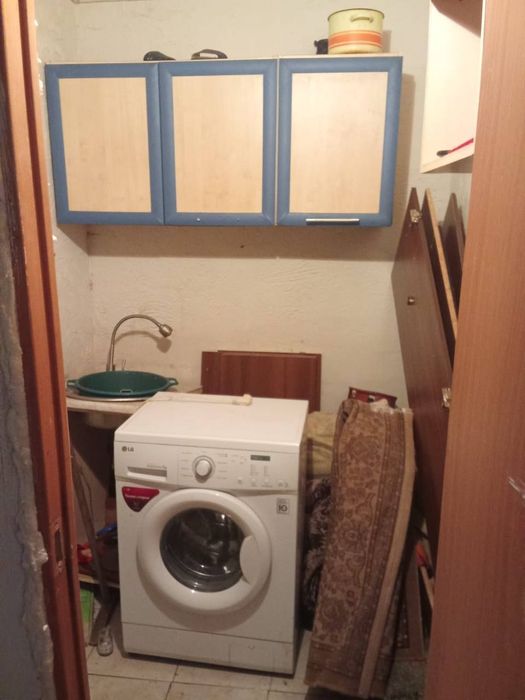 Продам общежите Назарбаева 29