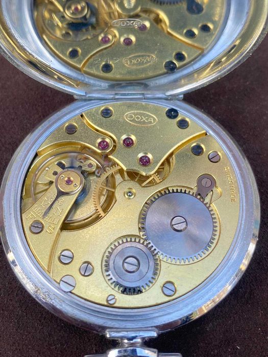 Механичен Швейцарски джобен часовник DOXA / Перфектен