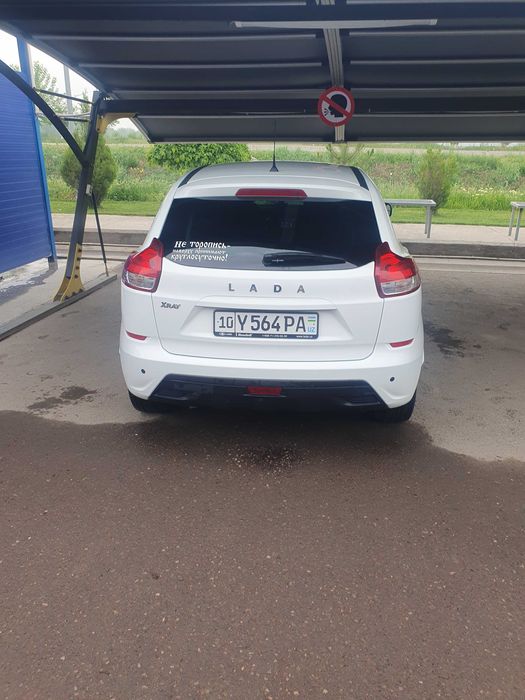 Продаётся лада X-Rey, пробег 25000,состояние идеальное.