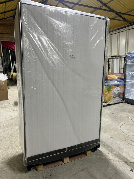 Vitrina frigorifica dubla pentru sucuri/ bauturi