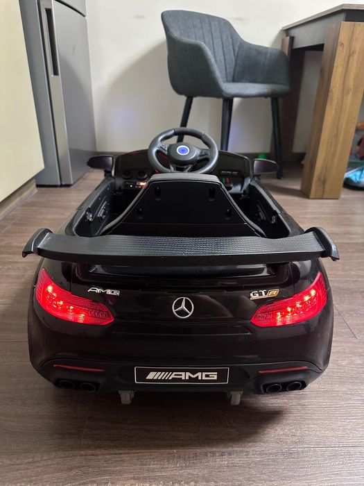 Акумулаторна кола Mercedes