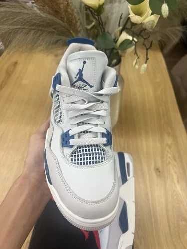 Sneakers Jordan4 Military Blue cu eticheta (nu Nike, Gucci, Adidas, Balenciaga)